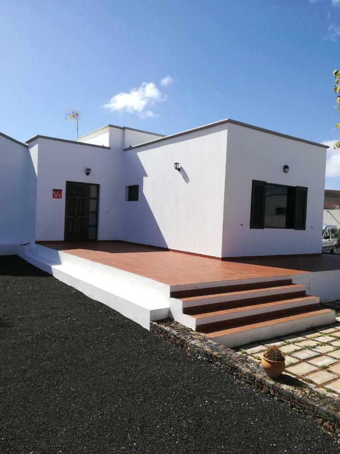 Vivienda Vacacional La Canada Tinajo Eksteriør billede